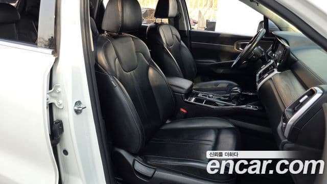 Kia Sorento 2021 — Фото 10/20