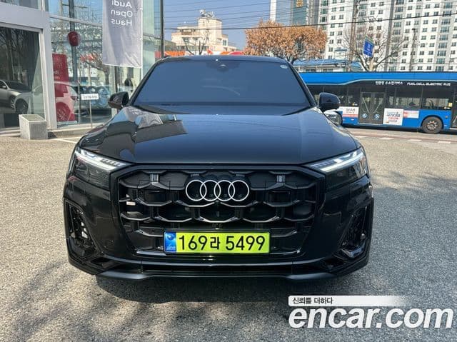 Audi Q7 2026 — Şəkil 2/20