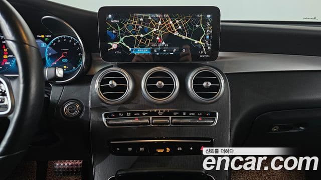 Mercedes-Benz GLC-Class 2021 — Фото 13/20