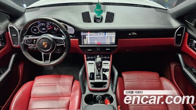Porsche Cayenne 2020 — ფოტო 6/20