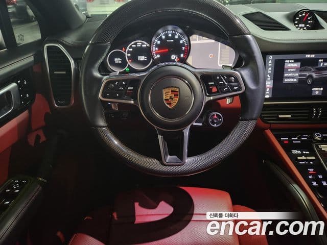 Porsche Cayenne 2020 — ფოტო 12/20