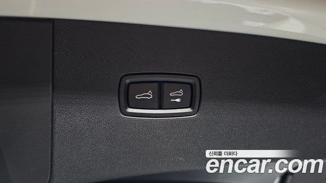 Porsche Cayenne 2020 — ფოტო 19/20