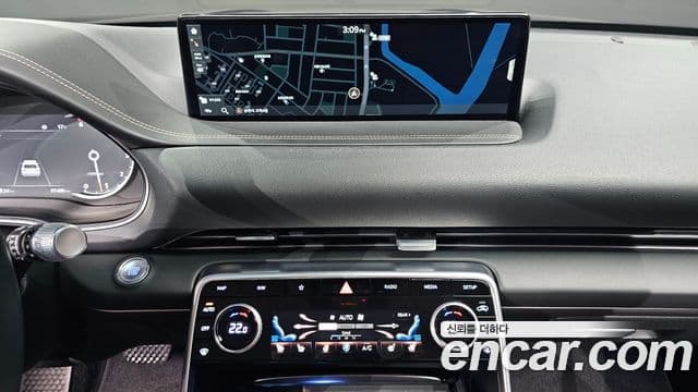 Genesis GV80 2020 — ფოტო 13/20