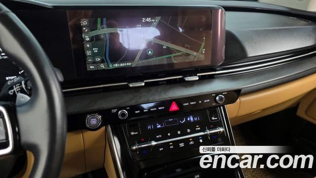 Kia Carnival 2021 — фото 14 из 20