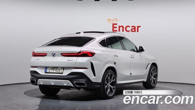 BMW X6 2021 — Photo 17/20