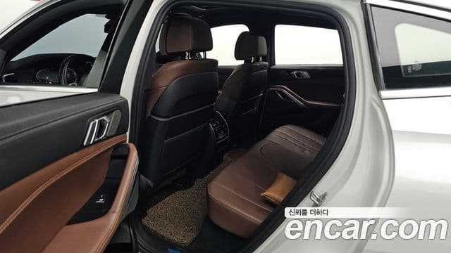 BMW X6 2021 — Photo 9/20