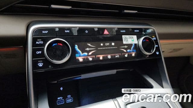 Genesis GV80 2023 — ფოტო 19/20