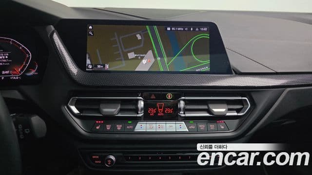 BMW 1 Series 2024 — Şəkil 14/20