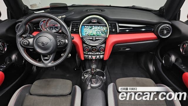 Mini Cooper S Convertible 2020 — Фото 7/20