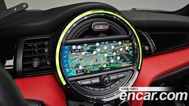 Mini Cooper S Convertible 2020 — Фото 15/20
