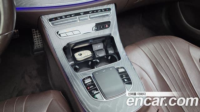 Mercedes-Benz CLS-Class 2021 — ფოტო 17/20