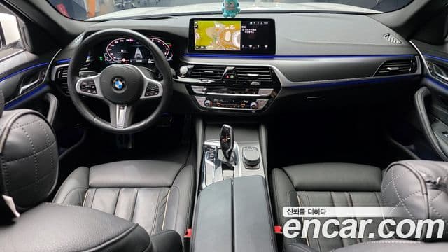 BMW 5 Series 2022 — фото 7 из 20