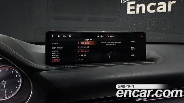 Genesis GV80 2021 — ფოტო 15/20