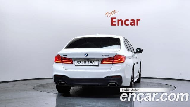 BMW 5 Series 2019 — Photo 16/20