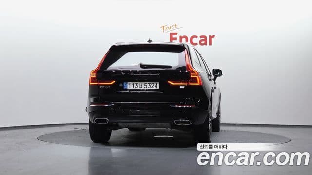 Volvo XC60 2021 — Şəkil 4/20