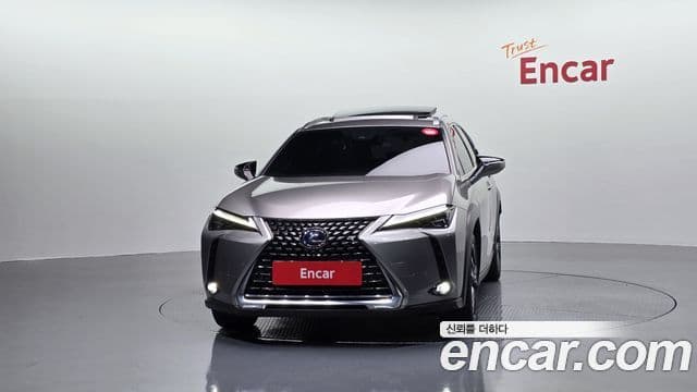 Lexus UX250h 2021 — ფოტო 3/20