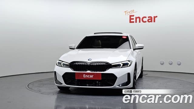 BMW 3 Series 2022 — ფოტო 3/20