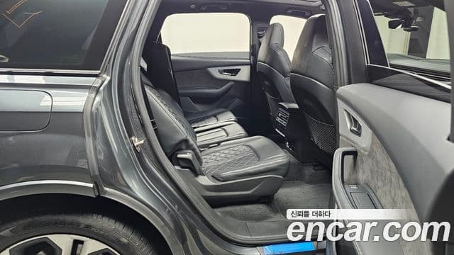 Audi Q7 2022 — ფოტო 12/20
