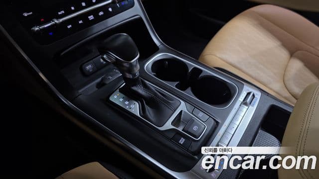 Kia Carnival 2022 — Şəkil 9/20