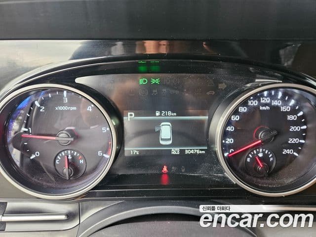 Kia Carnival 2022 — Şəkil 8/20