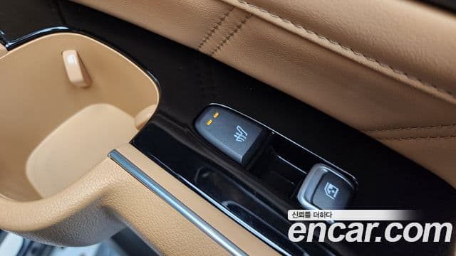 Kia Sorento 2021 — Şəkil 19/20