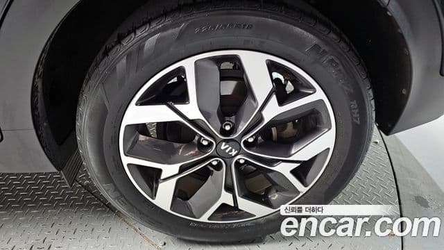Kia Sportage The Bold 2021 — Şəkil 2/20