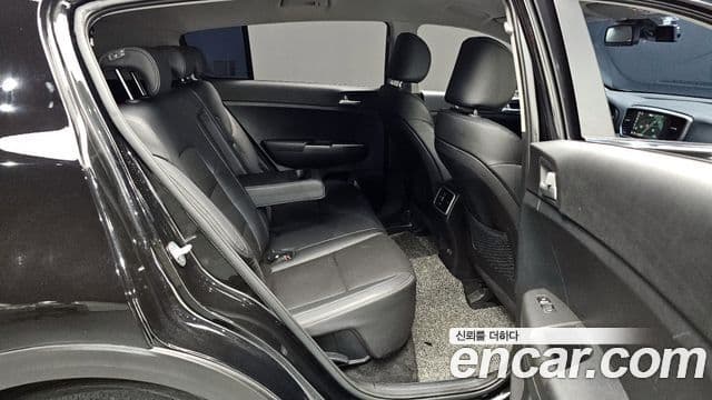 Kia Sportage The Bold 2021 — Şəkil 10/20