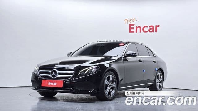 Mercedes-Benz E-Class 2019 — ფოტო 1/20