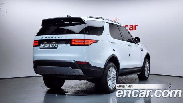 Land Rover Discovery 5 2018 — Şəkil 4/20