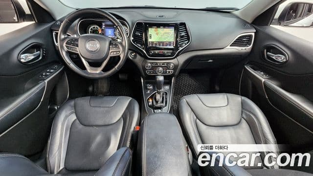 Jeep Cherokee 2021 — Şəkil 7/20