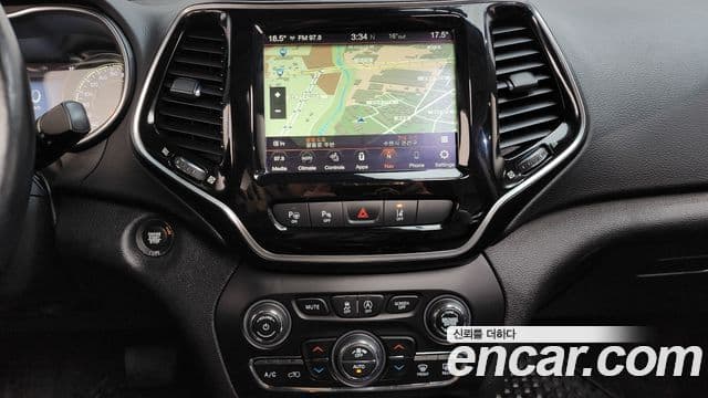 Jeep Cherokee 2021 — Şəkil 14/20