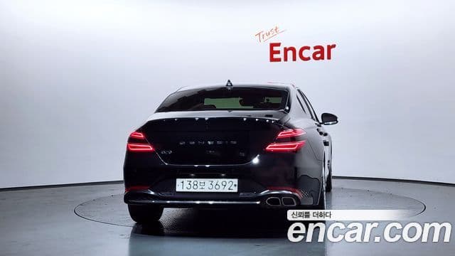 Genesis G70 2021 — ფოტო 14/20