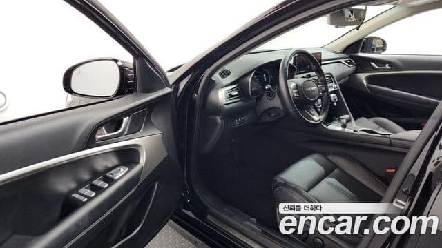 Genesis G70 2021 — ფოტო 2/20