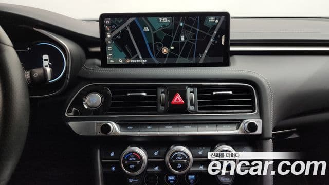 Genesis G70 2021 — ფოტო 18/20