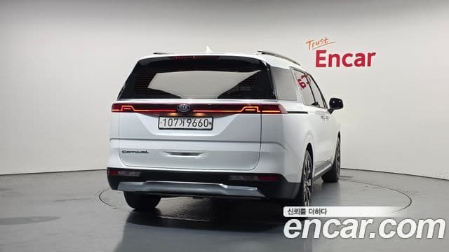 Kia Carnival 2020 — Фото 4/20