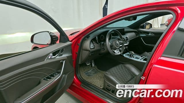 Kia Stinger 2021 — Şəkil 10/20