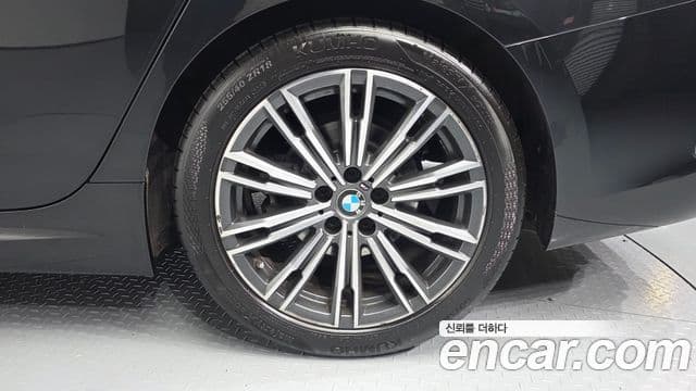 BMW 3 Series 2022 — Şəkil 5/20