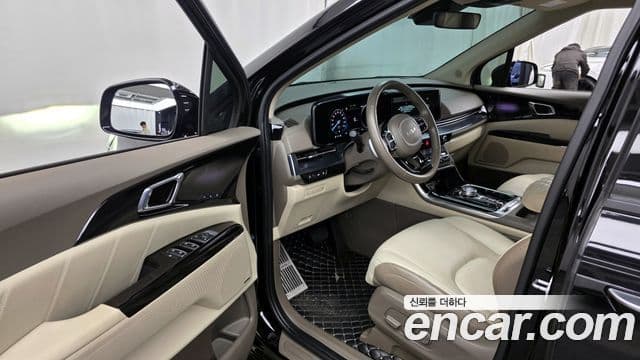 Kia Carnival 2021 — Şəkil 10/20
