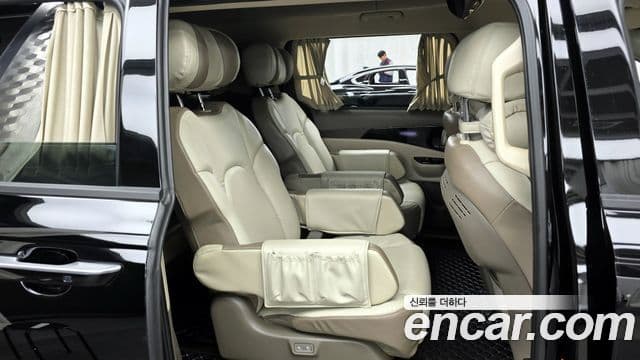Kia Carnival 2021 — Şəkil 12/20