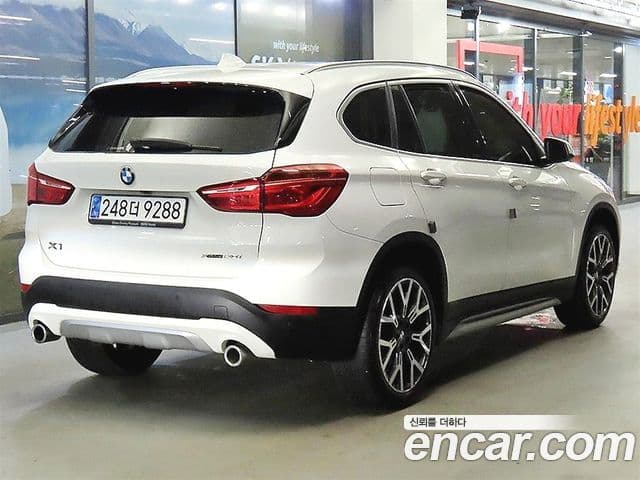 BMW X1 2022 — ფოტო 3/20