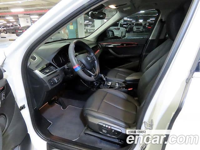 BMW X1 2022 — ფოტო 5/20