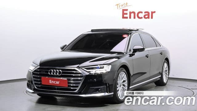 Audi A8 2021 — Şəkil 10/20