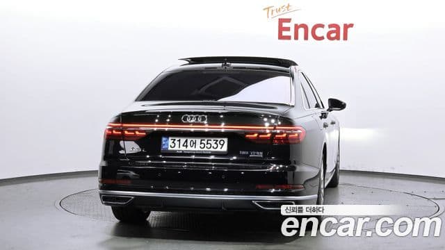 Audi A8 2021 — Şəkil 3/20