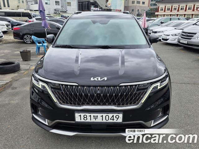 Kia Carnival 2023 — Фото 1/20