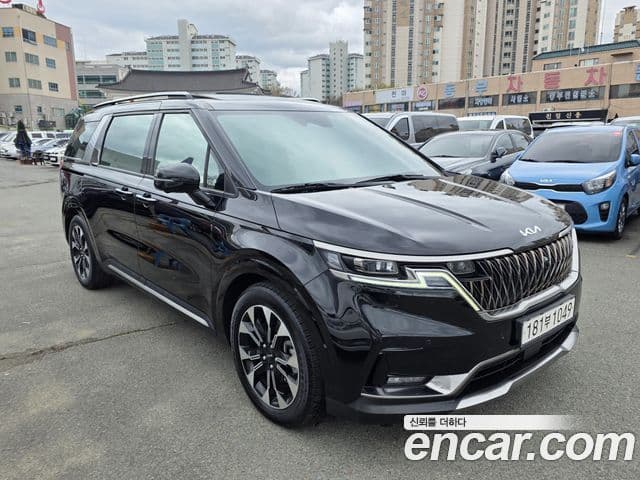 Kia Carnival 2023 — Фото 2/20