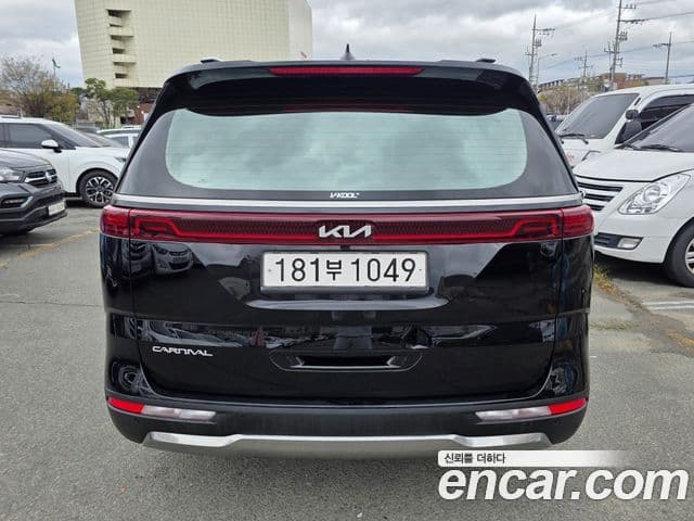 Kia Carnival 2023 — Фото 4/20