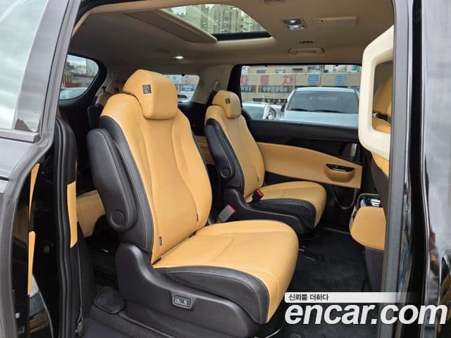 Kia Carnival 2023 — Фото 9/20