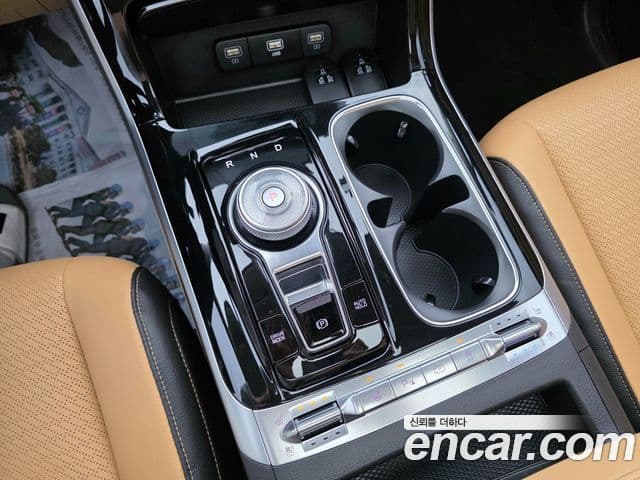 Kia Carnival 2023 — Фото 15/20