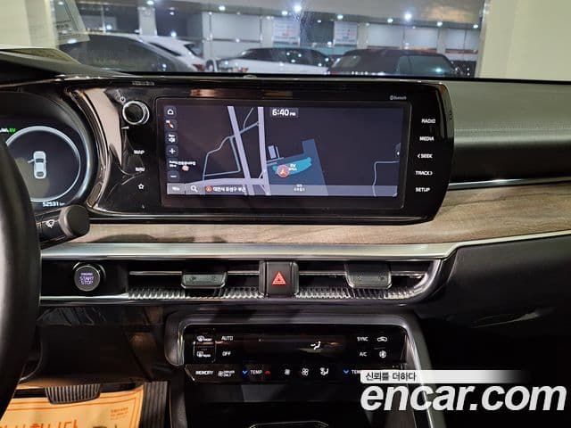 Kia K5 2023 — ფოტო 7/20