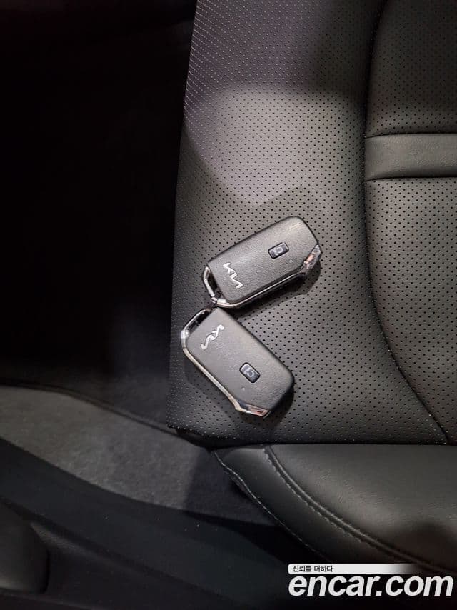 Kia K5 2023 — ფოტო 10/20